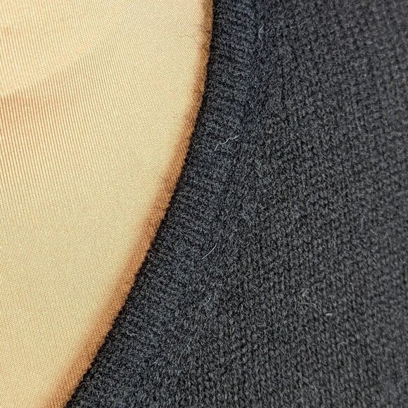 VALERIE STEVENS 100% Two Ply Cashmere V-Neck Long Sleeve Sweater Black Size Med - Picture 5 of 10